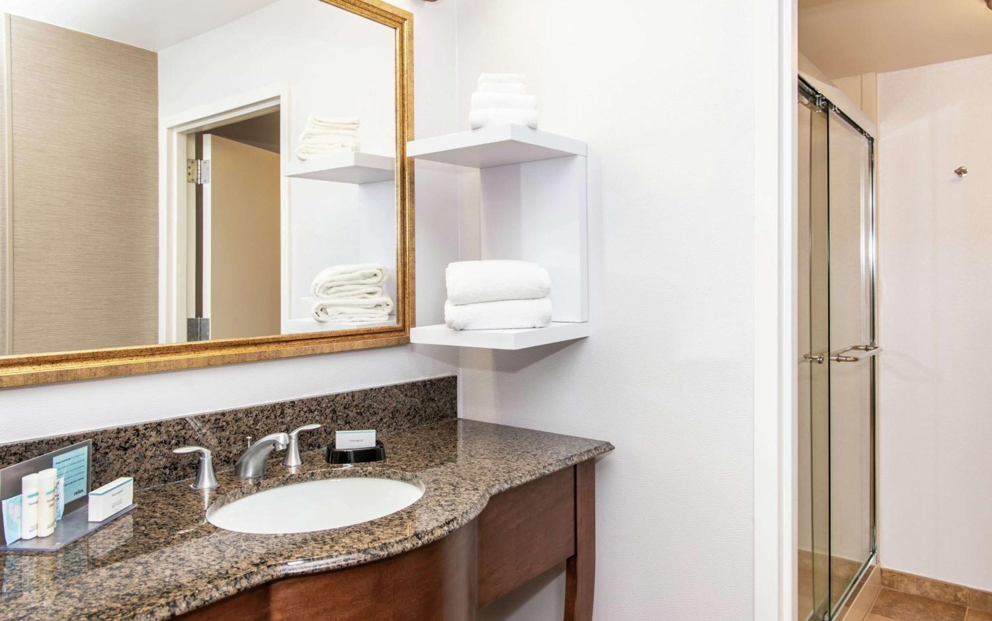 Hampton Inn & Suites Rochester/Victor Ngoại thất bức ảnh